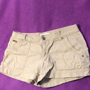 Old navy Kaki shorts